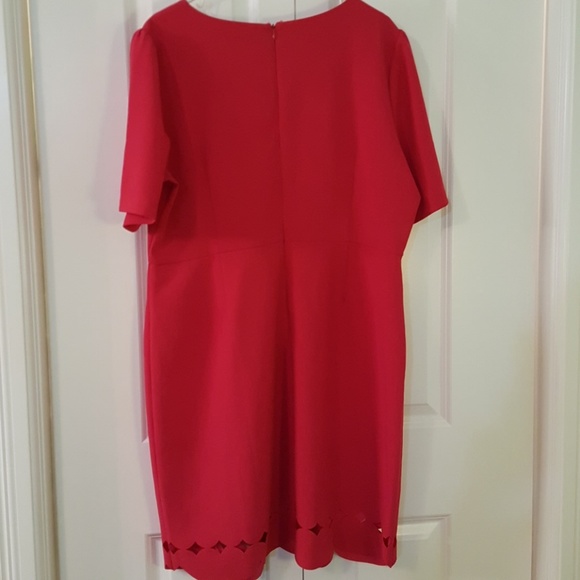 Adelyn Rae  dress - Picture 2 of 3